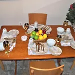 Booking.Com Exxlusive: Fully Furnished One Bedroom Entire Apartment With Full Size Bed. For One Person Or Couple, Soulmate Positive Friendship