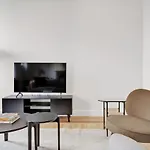Ues 2Br W Doorman Nr Met Central Park Nyc-716