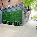 Les 2Br W Elevator Wd Roof Nr Parks Nyc-788