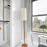 Les 2Br W Elevator Wd Roof Nr Parks Nyc-788
