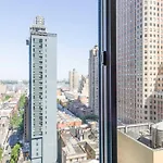 Sq 1Br W Great Views Indoor Pool Nyc-29