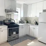 Brand New!!!With Balcony, Free Parking, 3 Minutes To Subway