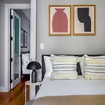 Soho 2Br W Balcony Wd Nr Wf Nyc-1190