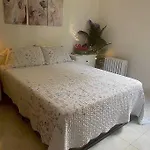 Cozy Private Apt 10 Min From Manhattan Subway!