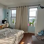 South Bronx Apartment 10 Mins From Manhattan