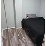Cozy 2 Bedrooms And A Yard