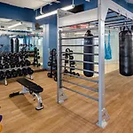 Lic 1Br W Doorman Gym Pool Wd Nr East River Nyc-942