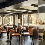 Empire Hotel