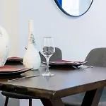 1435-2 3 Bedrooms 2Bath W D Ues