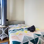 Spacious 4Bd Gem In Manhattan