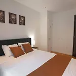 Magnificent 5 Bedroom Apt In Nyc!