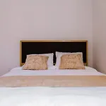 5-Bedroom New York Apartment