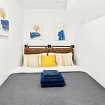 2 Bd Hidden Oasis In Lower Manhattan