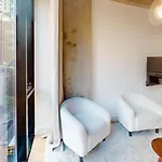 132 W 26Th Street #7
