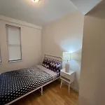 Modern Apartment By Central Park 3Br