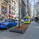Midtown 1Br W Doorman Gym Wd Nr Rock Center Nyc-1128