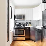 Stylish Private Room In Upper East Side!