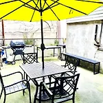 Private 2Br Apt With Backyard In Lic, Next To Manhattan!