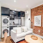 Chic Room Stay Near 3Rd Street Promenade With Shared Bathroom