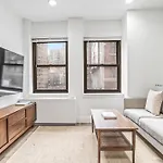 Stylish 2 Bed 1 Bath Stay By The Chrysler Building & Vibrant Murray Hill