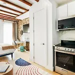 24-15 New Studio Gramercy W&D