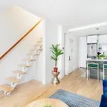 1597-Phn Ph Duplex -Private Outdoor 2Bath