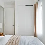 1290-16 New Renovated 2 Bedrooms In Ues