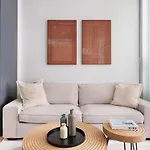 78-3C Newly Renovated 1Br Wd Walk 2 Central Park