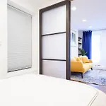 69-4A Quality New Prime Lower East 1Br Apt