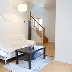 Brightonbeach2-Spacious Room-Close To Beach