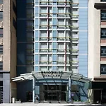 Courtyard By Marriott New York Manhattan / Soho