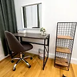 4Br Apt Two Blocks To Central Park Elevator, Laundry, Virtual Doorman