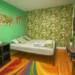 Tropical Style Room