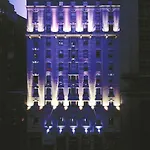 Thirty Thirty Hotel