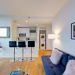 Times Square Lux Highrise