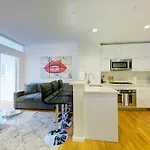 Times Square Lux Highrise