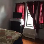 Apartment In Queens