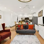 2-bedroom in Upper West Side, private entrance