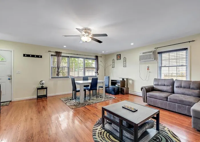 Modern Cozy 3Br Home Just 10 Mins From Jfk! Residence