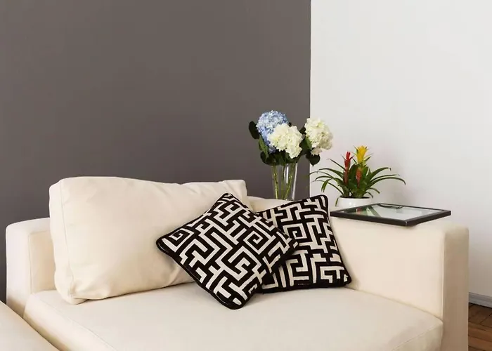 2000 sq ft Luxury 4bd Union Square Apartment