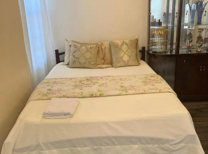 An Amazing Room in Queens