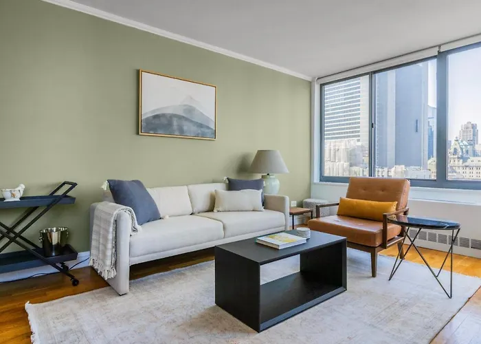 Sq 1Br W Great Views Indoor Pool Nyc-29