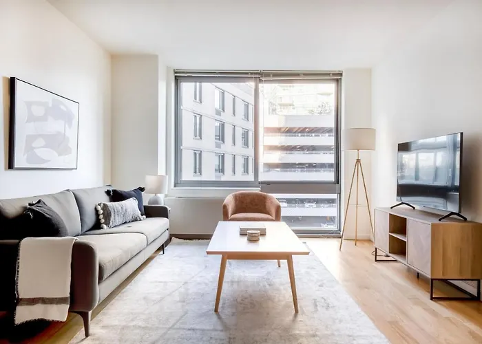 Lic 1Br W Doorman Gym Pool Wd Nr East River Nyc-942