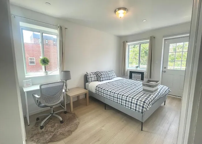 Brand New!!!With Balcony, Free Parking, 3 Minutes To Subway