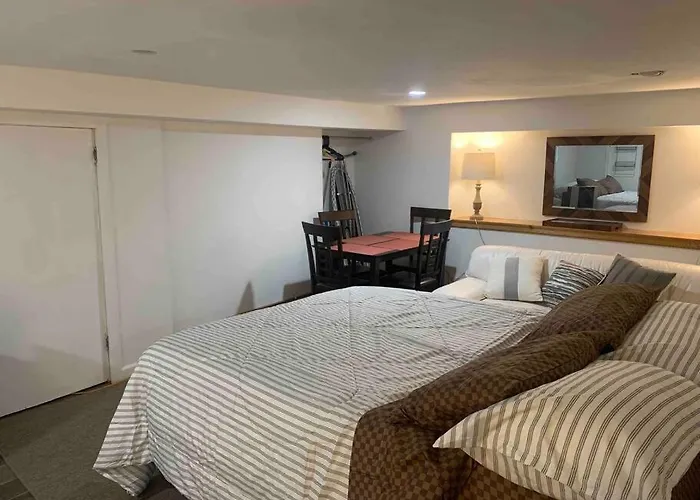 Studio By New York Harbor