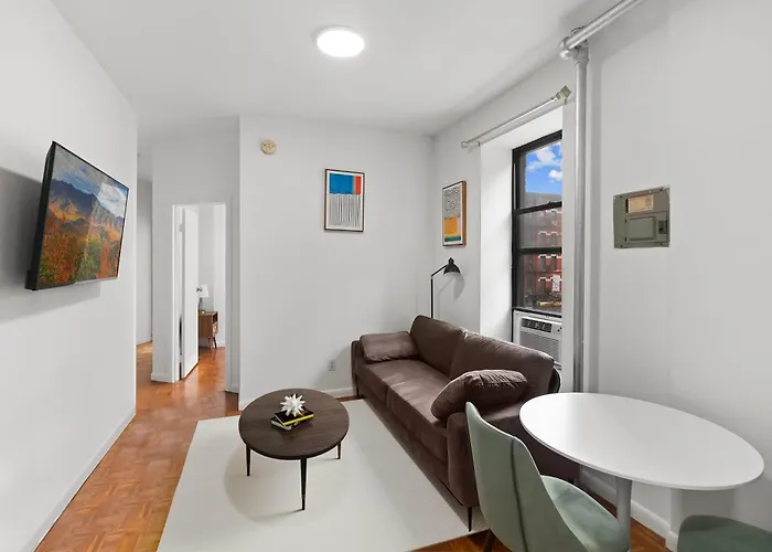 89-3Fs Newly Furnished 2Br 1Bath Ues