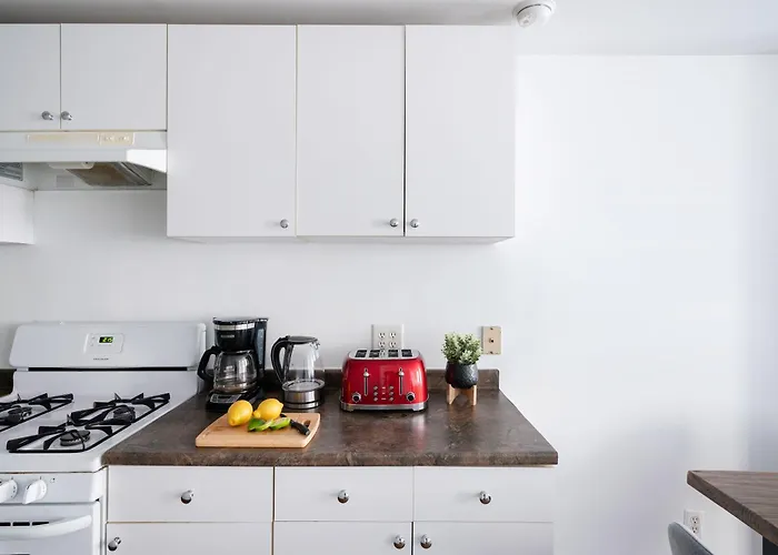 1435-3-3 Bedrooms 2Bath W D Prime Upper East
