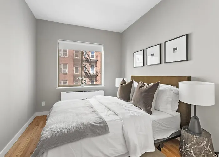 Top Notch 2Br & 2Ba Suite Minutes From Central Park In Upper East Side