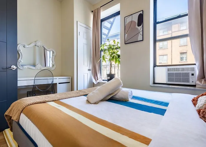 Spacious 4Bd Gem In Manhattan