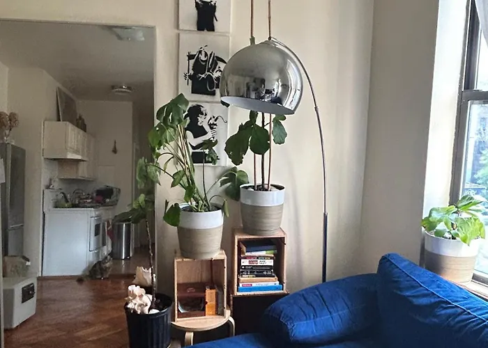 Bright Artist 2 Bedroom - One Block From Prospect Park - Across From The Train